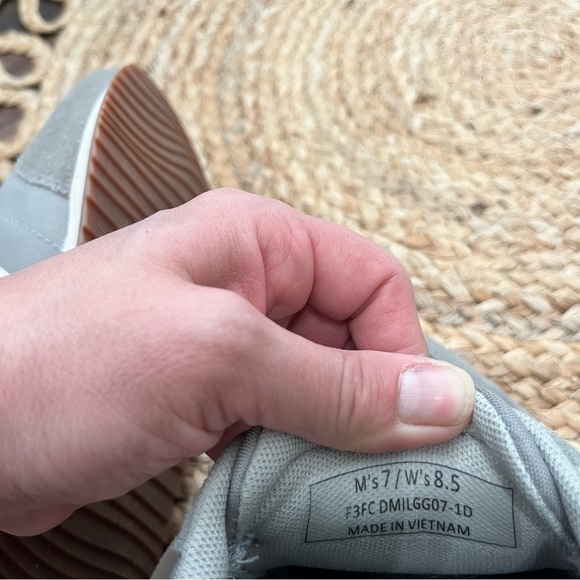 Kizik Milan Sneakers Men’s Size 7 Women’s 8.5 Gray Suede Shoes Sneakers Comfort - Picture 5 of 6